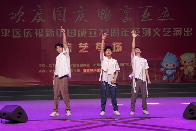 17厉害我的国.jpg 17厉害我的国.jpg